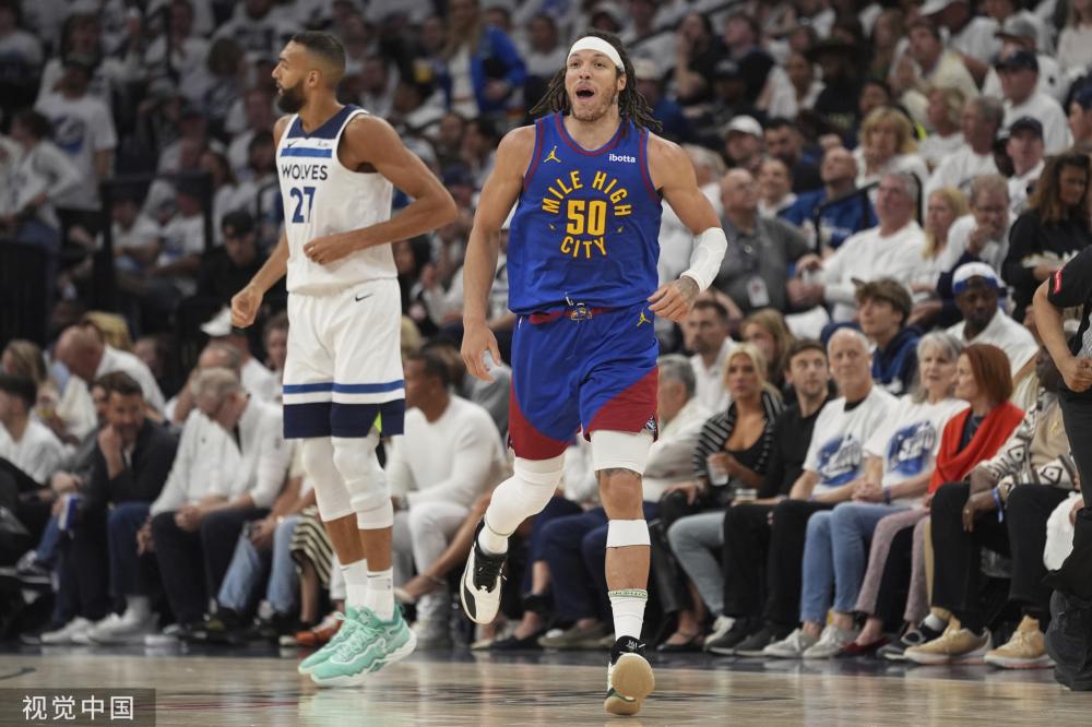 呈现在观众 呈现在观众