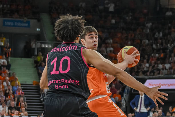 的表现向对 的表现向对