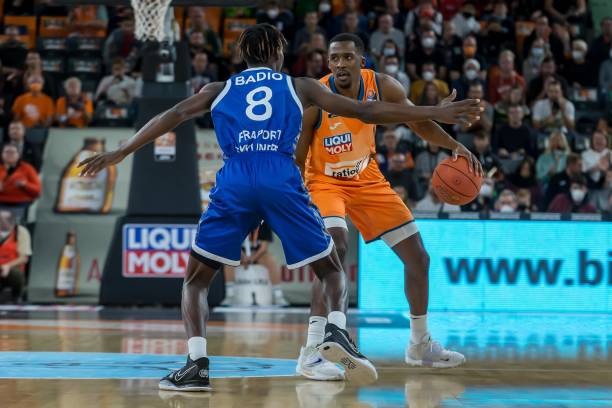 术的深入贯 术的深入贯