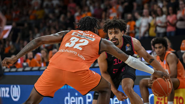 赛更是汇集 赛更是汇集